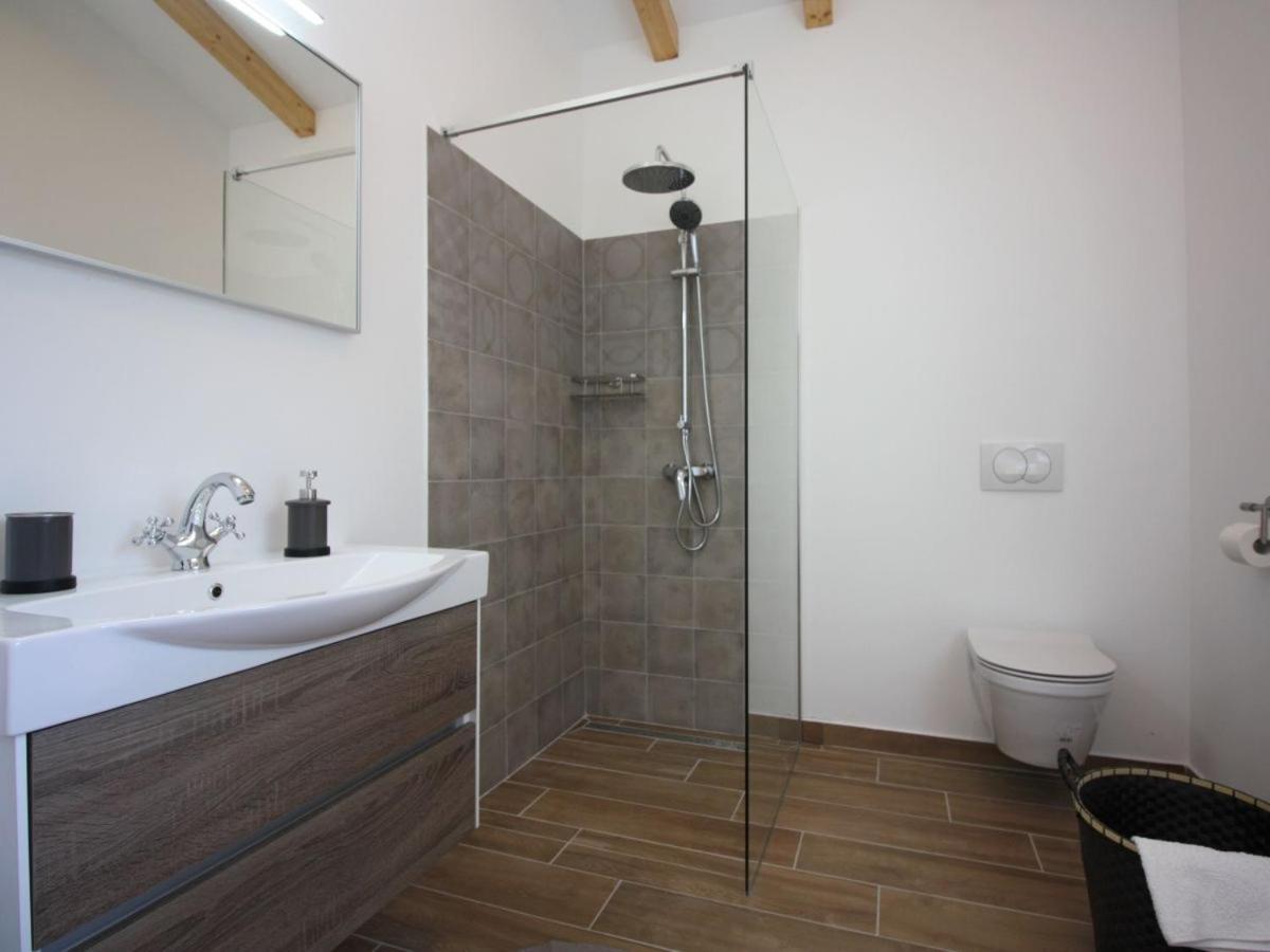 Moderne Istrische Steinvilla - 4 Sterne Mit Privatem, Beheizbaren Pool & Meerblick Kavran Exterior photo
